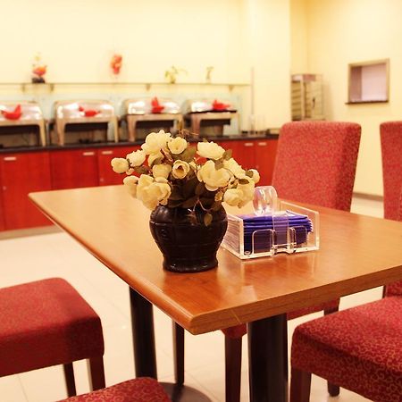 Hanting Express Jinzhou Luoyang Road Central Avenue Luaran gambar
